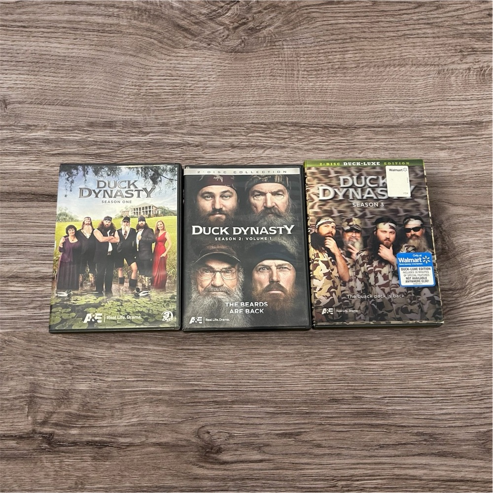 Duck Dynasty Seasons‎ 1, Season 2 Volume 1, and Season 3 DVD Bundle